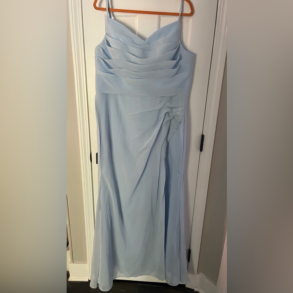 Light Blue Chiffon Gown with Satin lining-16W-Never Worn
